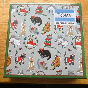 TOMS 500 Piece Puzzle Holiday Cats NIB Xmas Sweaters Kittens